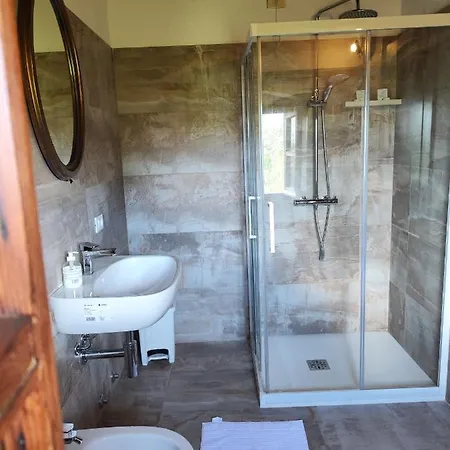 Il Torrione Del Trebbia مزرعة للإقامة *