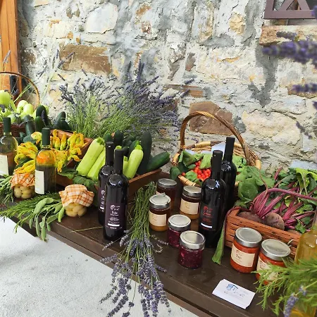 Il Torrione Del Trebbia * بوبيو