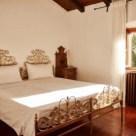 Il Torrione Del Trebbia بوبيو